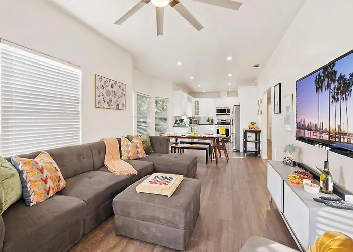 Catch N\' Relax On Nimitz- Minutes From The Harbor